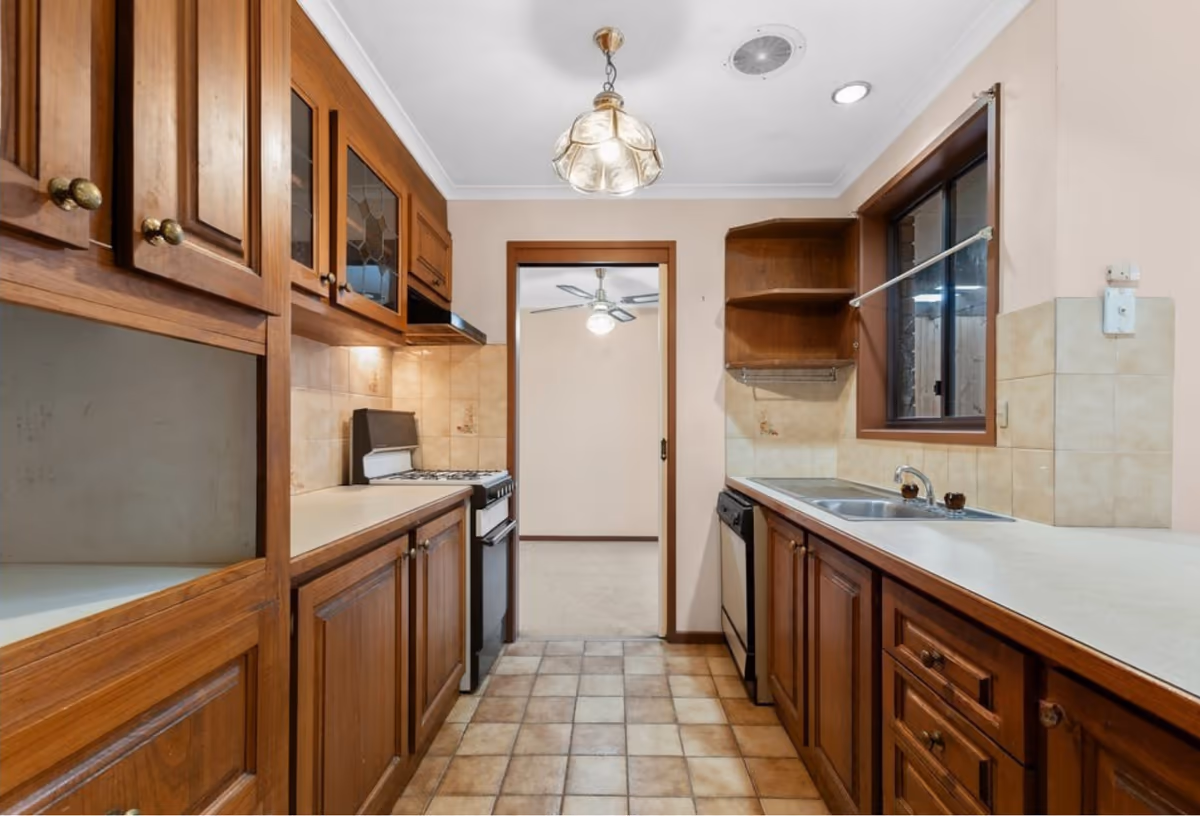 Pakenham, VIC kitchen renovation, before renovation